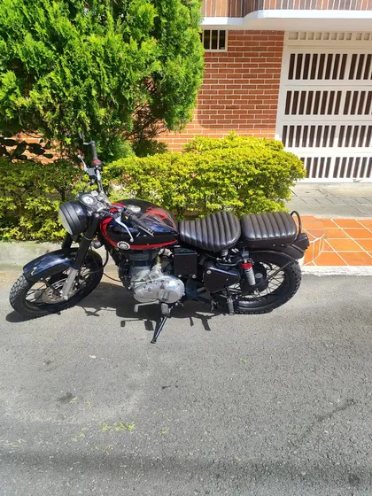 Royal Enfield Classic 500