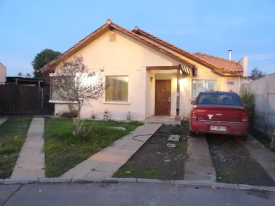 Hermosa Casa Aislada  Ubicada En Barrio Residencia