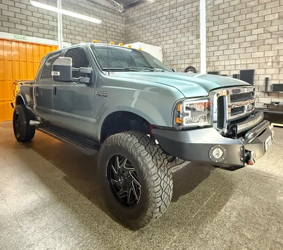 Ford F-100 3.9 Cab. Doble Xlt 4x4