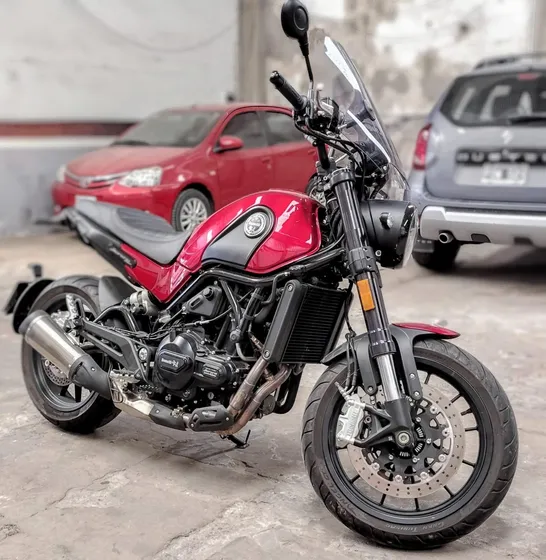 Benelli Leoncino 500