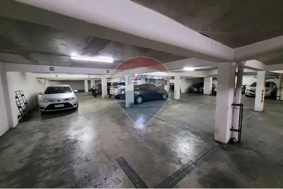 Arriendo De Estacionamiento Tandem