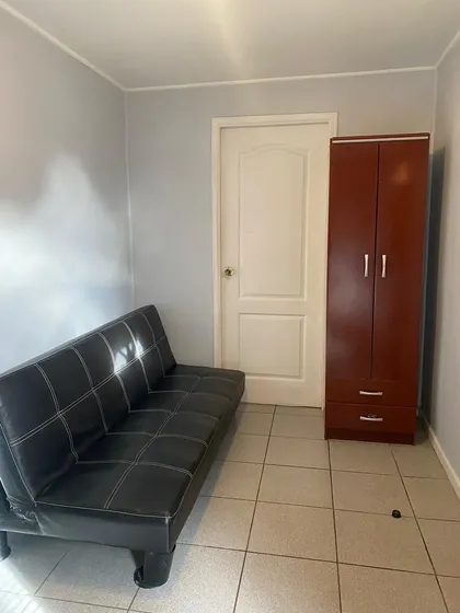 Cabaña Interior Amoblada Una Persona Barrio Residencial