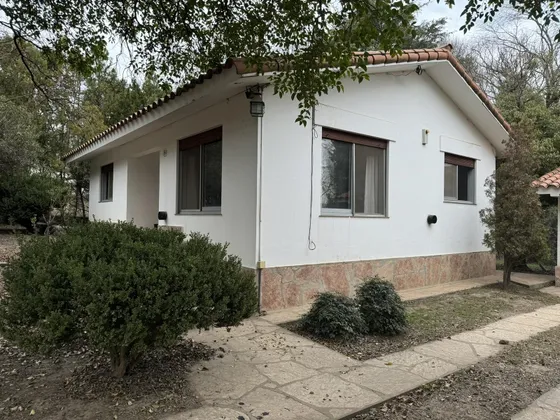 Casa En Venta Con Una Segunda Casa En Construcción A 3 Cuadras Del Centro Villa General Belgrano Con Escritura
