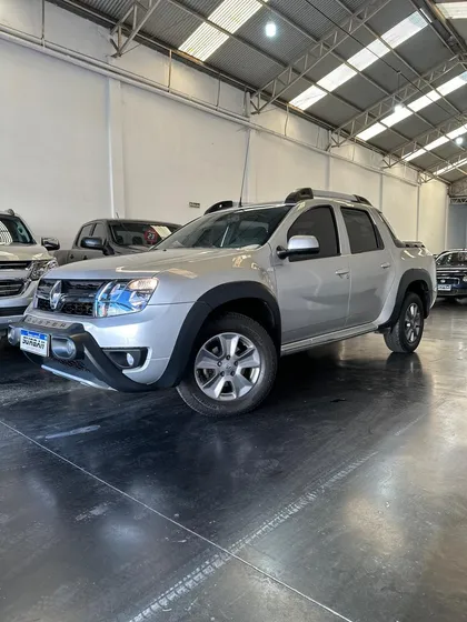 Renault Duster Oroch 2.0 Outsider Plus