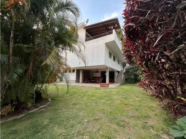 Casa En Venta, Cumbres De Curumo-calle Cerrada, Vista Y Terrazas