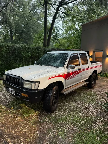 Toyota Hilux Pick-up 3.0 Cd Srv I 171cv 4x2