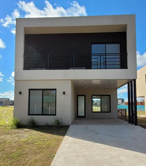 Casa En Venta  Barrio El Aljibe, Manzanares,  Pilar, G.b.a Norte.