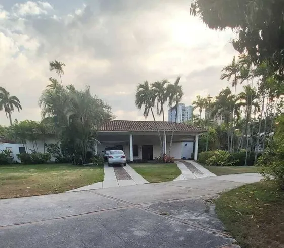 Casa En Venta En Mañongo, Naguanagua 279908 Lz