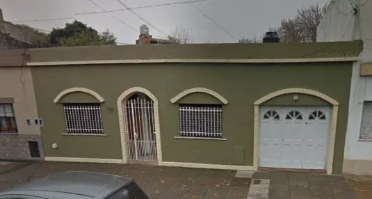 Casa En Venta 4 Ambientes Moron