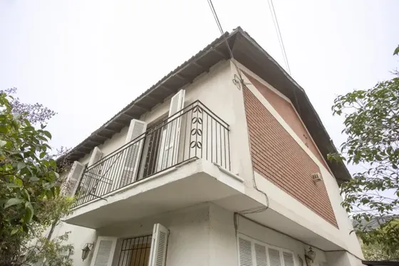 Se Vende Excelente Casa Cercana Al Metro Metro Manquehue