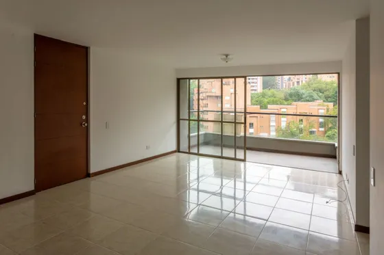 Apartamento En Venta En El Diamante No.2. Cod V24311