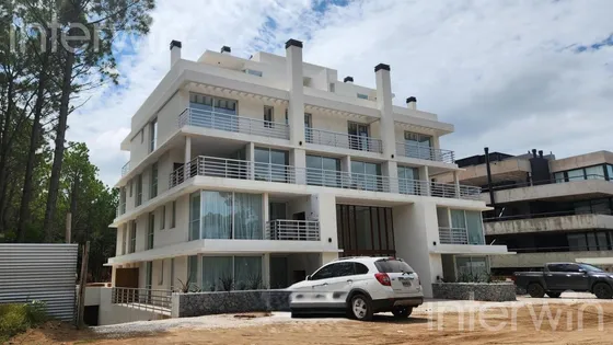 Departamento - 3 Ambientes - Pileta - Cochera - Pinamar Norte - Venta
