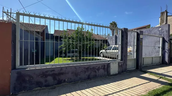 Venta Casa 3 Ambientes Castelar