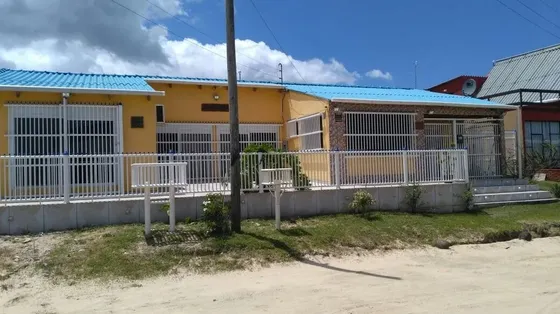 Cuatro Propiedades Para Alquilar En Alvorada, Barra Do Chuí, Brasil / Barra Del Chuy Del Lado Brasilero 