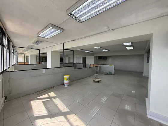 Oficina Piso Completo De 437m2 En Centro De Valparaíso