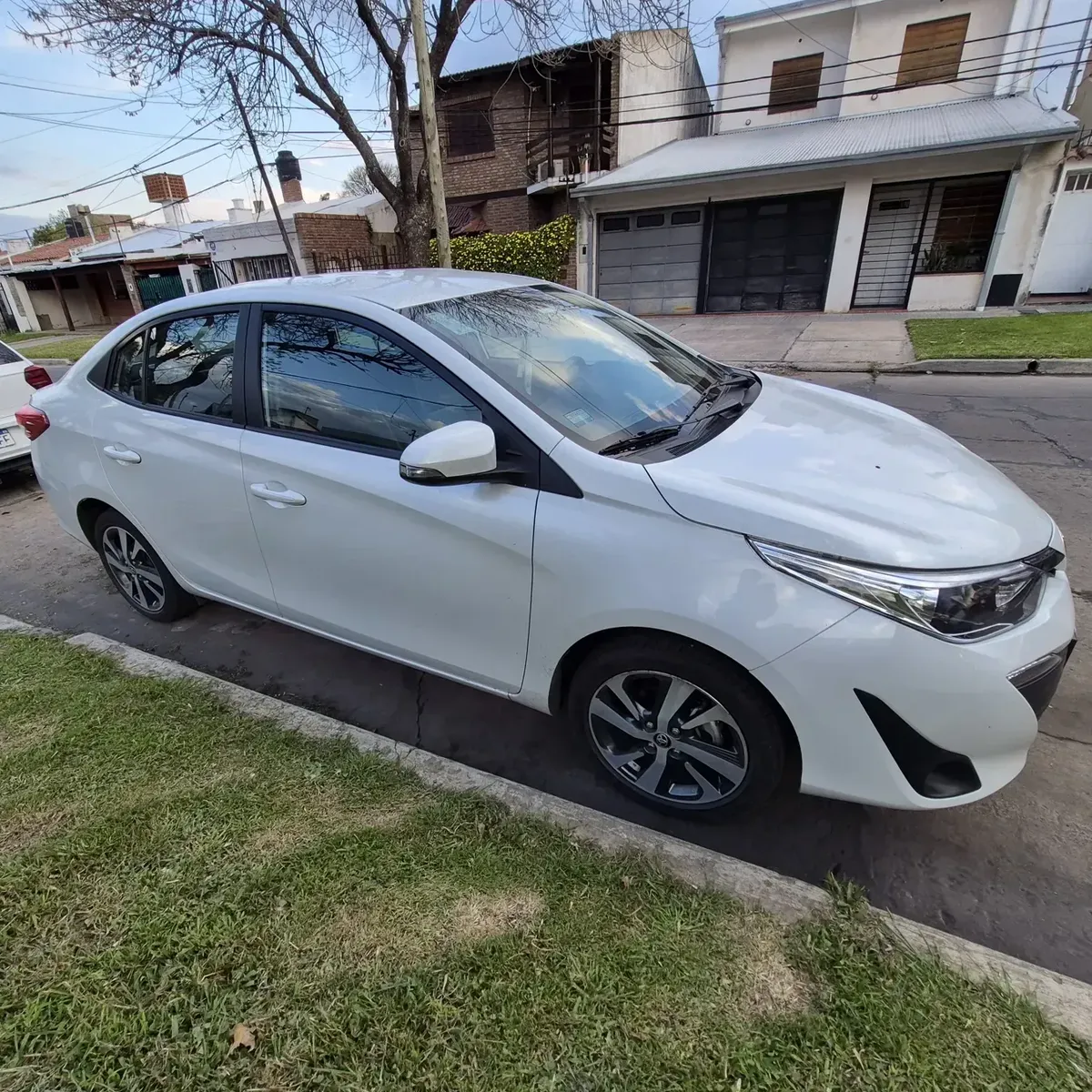 Toyota Yaris 1.5 107 HP XLS Pack CVT