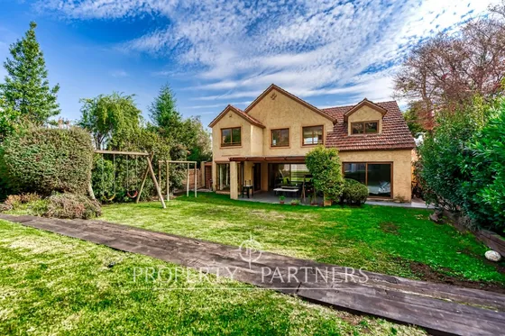 Estupenda Casa En Condominio, Con Excelente Ubicac...
