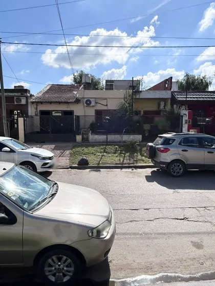 En Venta Casa 4 Amb A Reciclar - Tristan Suarez
