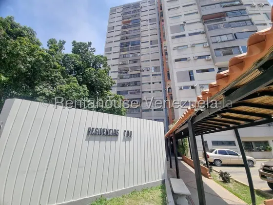César Bullones Vende Apartamento Espectacular En Sector Este, Lara 25-18566