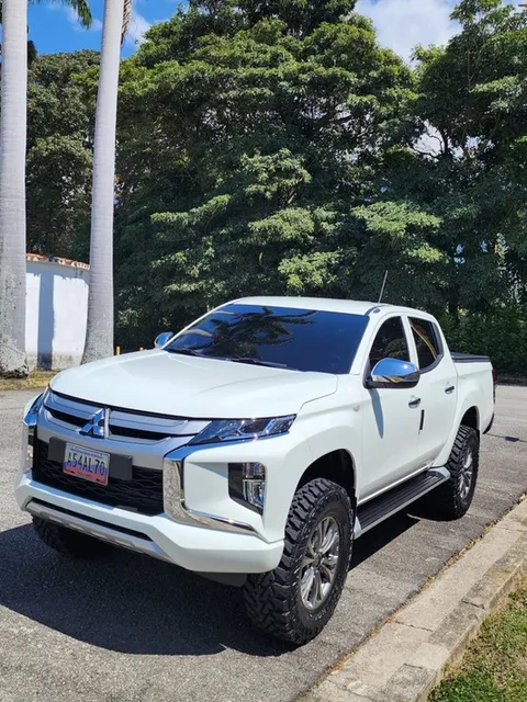 Mitsubishi L200 Sincronica 4x4