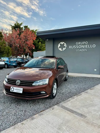 Volkswagen Vento 1.4 Highline 150cv