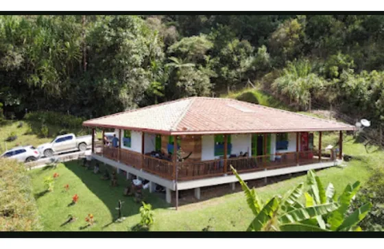  Vendo   Casa Con Estilo Rquitectónica En Jardín Antioquia En Unidad