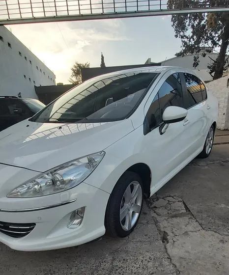Peugeot 408 2.0 Feline 143cv