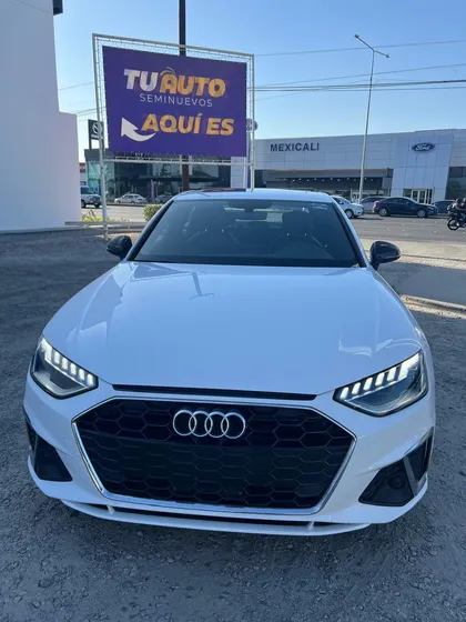 Audi A4 2.0 T S Line 190hp Dsg