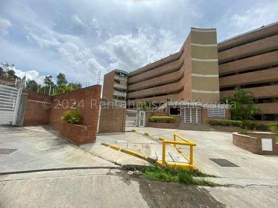 Apartamento Lomas Del Sol 24-28486 R.e