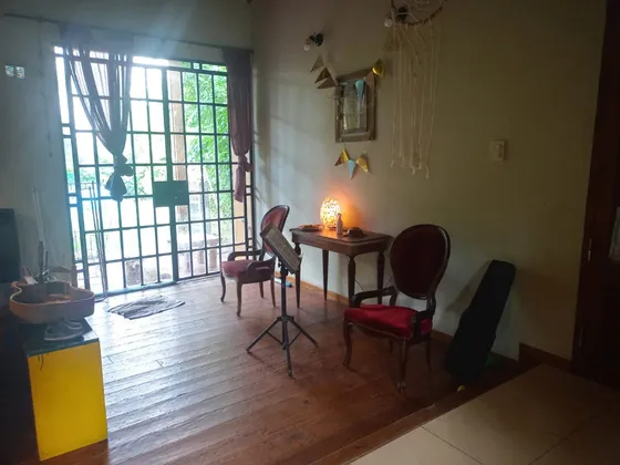En 167 45 Y 46, Venden O Permutan Casa En Barrio Semi Cerrado