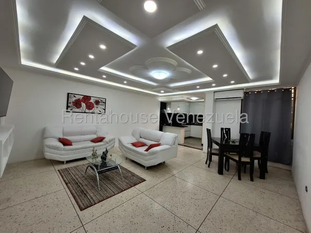 Apartamento En Venta Amoblado Maracay Av Ayacucho 25-21980 Apd