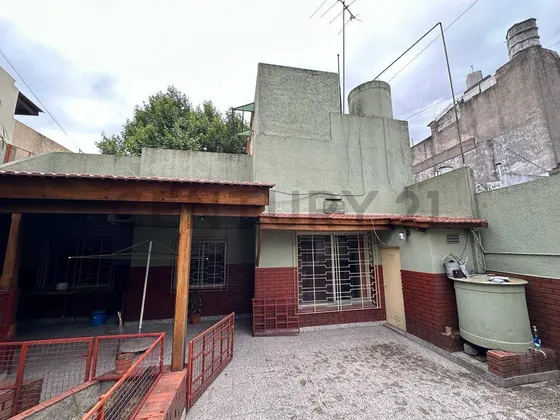 Venta Casa 4 Ambientes En Ciudadela-tres De Febrero