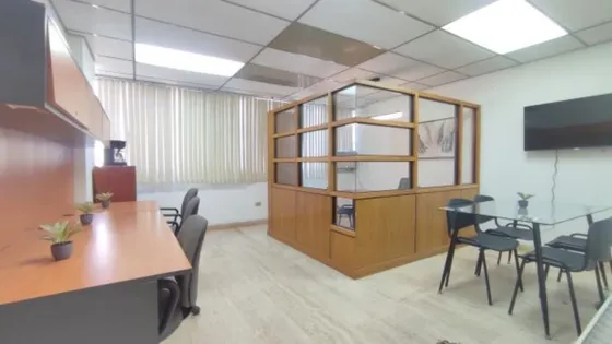  Oficina En Alquiler En El Corazón De Chacao
