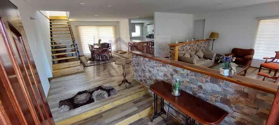 Hermosa Y Acogedora Casa Amoblada 7d 5b En  Algarrobo