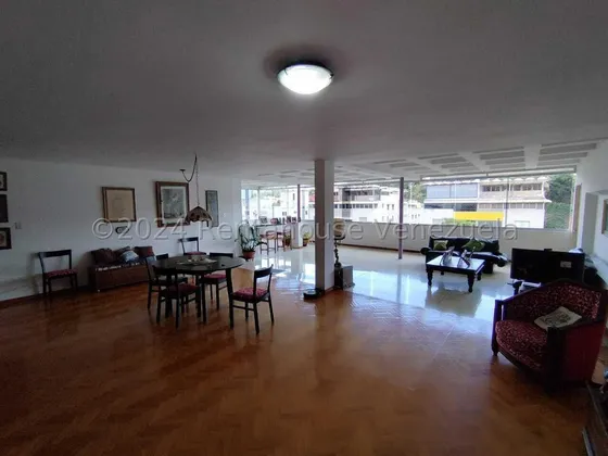 Sm Apartamento En Venta En Cumbres De Curumo 24-19071 Yf