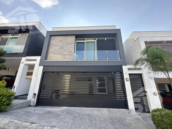 Casa En  Venta En Cumbres Allegro Sector Terria