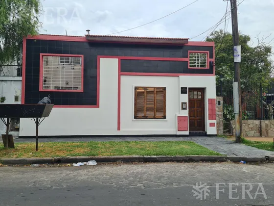 Venta Ph 3 Ambientes Con Patio En Bernal