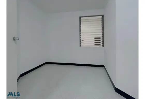 Amplio Apartamento En Una Extraordinaria Ubicació...(mls#249993)