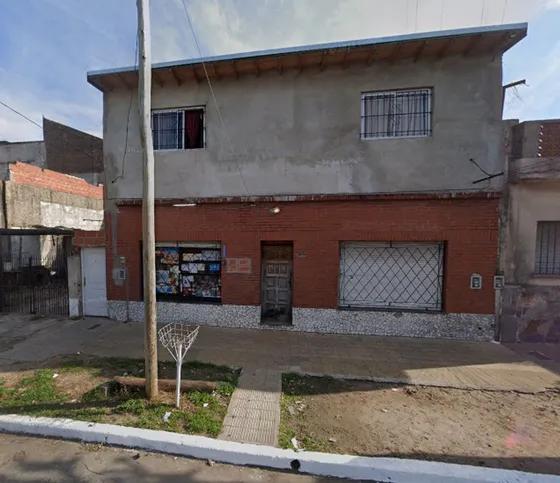 Venta Ph Interno 2 Ambientes Al Fondo Con Patio San Justo
