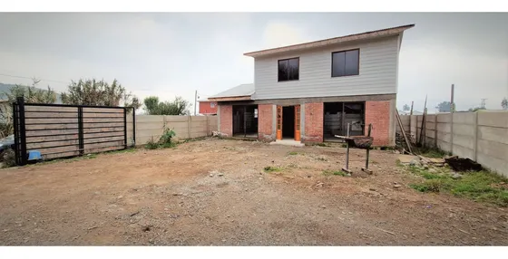 Arriendo De Casa, En Pachacamita, La Calera.