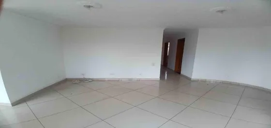  Apartamento En Arriendo Ubicado En Medellín Sector Laureles  (27549).