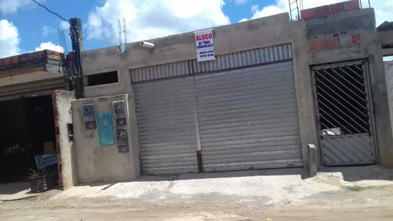 04 Imóveis: 01 Ponto Comercial, 01 1/4, Casa Laje/1 Terreno