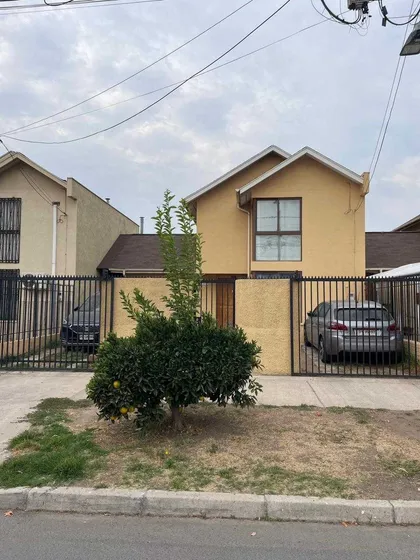 Bella Casa En Venta Maipú 3d3b (103134)
