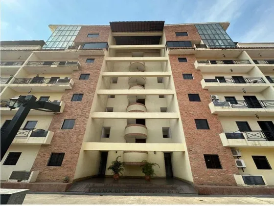 Apartamento En Venta Res Limon Country Naguanagua                     Jc-lp