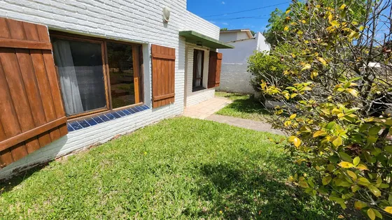 Casa Y Apartamento En Mismo Terreno A 2 Cuadras De La Playa En Costa Azul