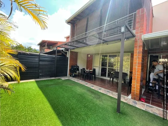 Venta De Casa Campestre En Alfaguara