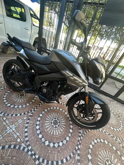 Bajaj Rouser Ns 200