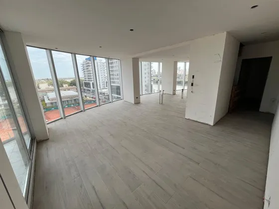 Venta Departamento Santa Fe - Semipiso 4 Dormitorios En El Puerto - Amarras Center Torre 3