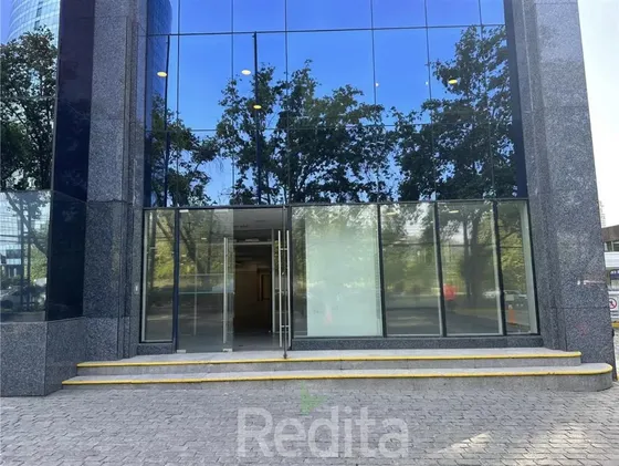 Local Comercial 412m2 En Pleno Distrito Financiero