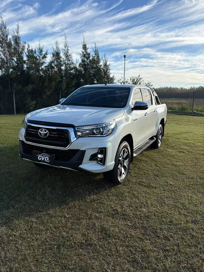 Toyota Hilux Pick-up 2.8 Cd Srx 177cv 4x2